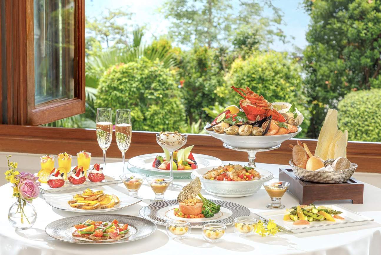 The Repulse Bay Dinh Thự Viên | The Repulse Bay | Nhà hàng The Verandah | The Verandah | Tiệc tự chọn Brunch, Trà chiều cổ điển